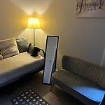 City Elegance Suits 20 Minutes To Central London