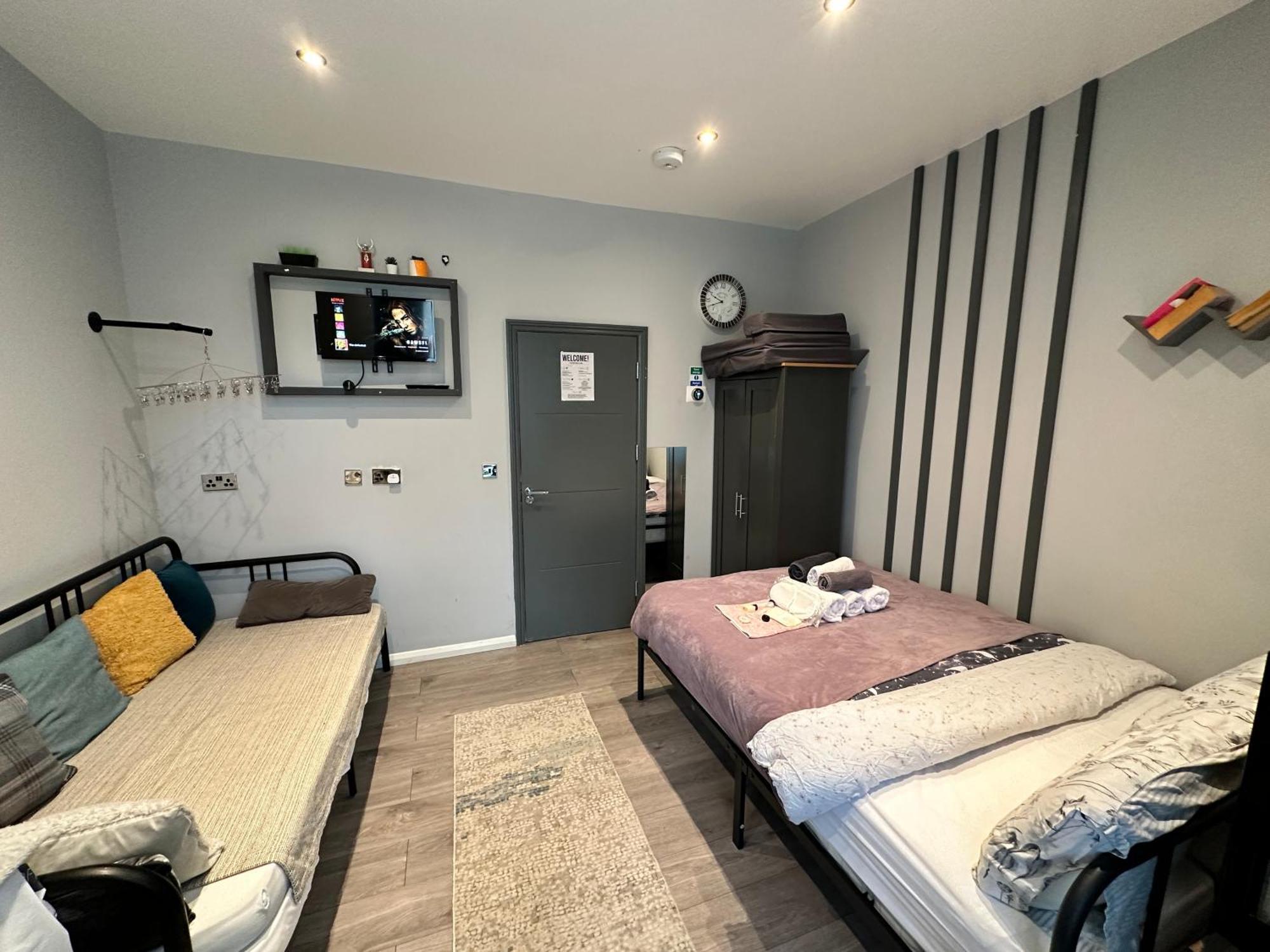 Elegance Suits 20 Minutes To Bed & Breakfast *
