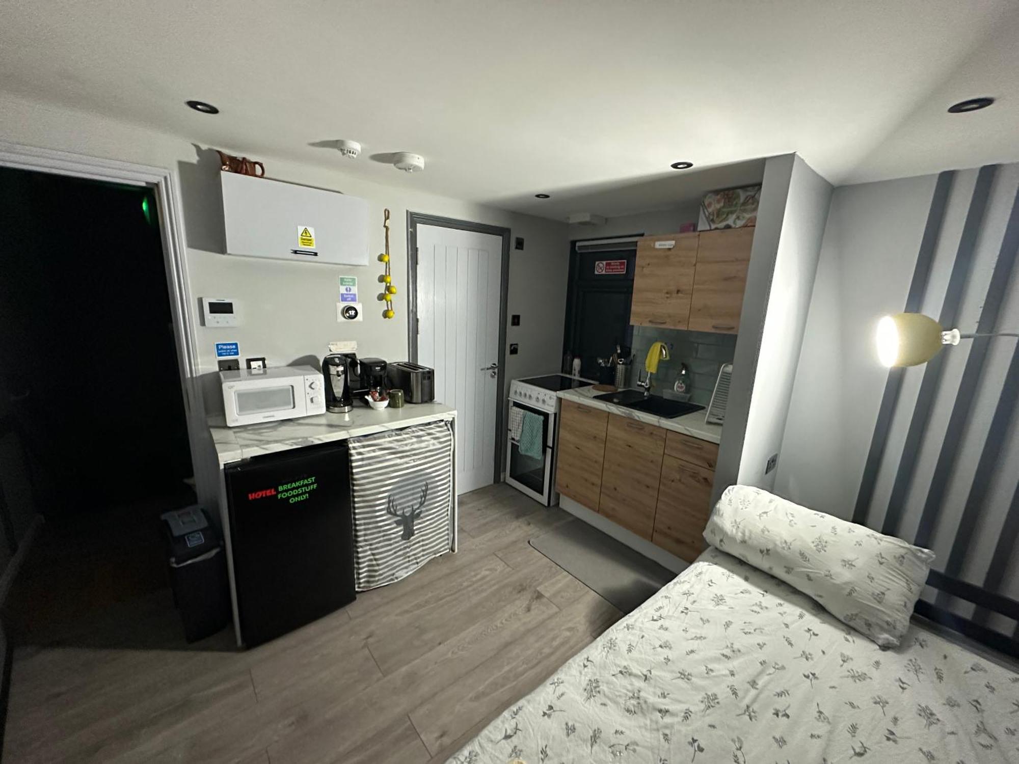 Bed & Breakfast Elegance Suits 20 Minutes To Londra